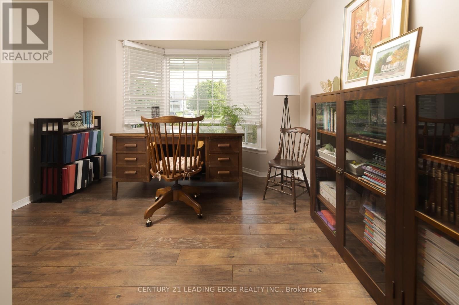 5048 WILLIAM STREET Image 21