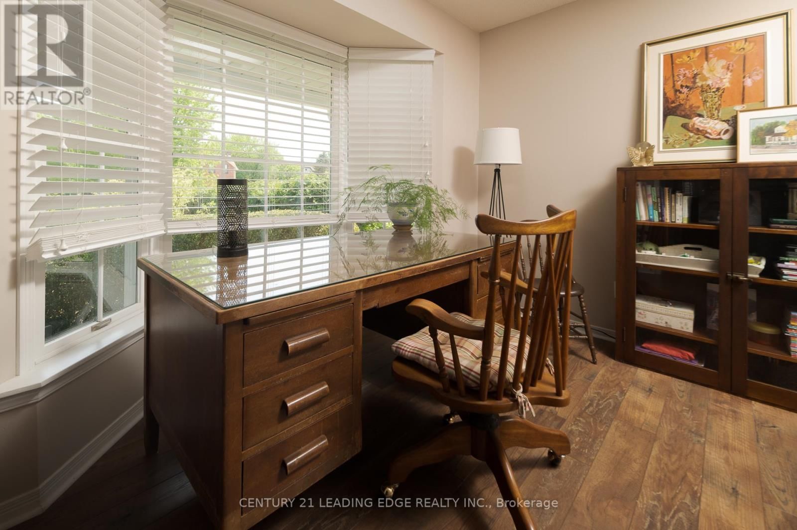 5048 WILLIAM STREET Image 22