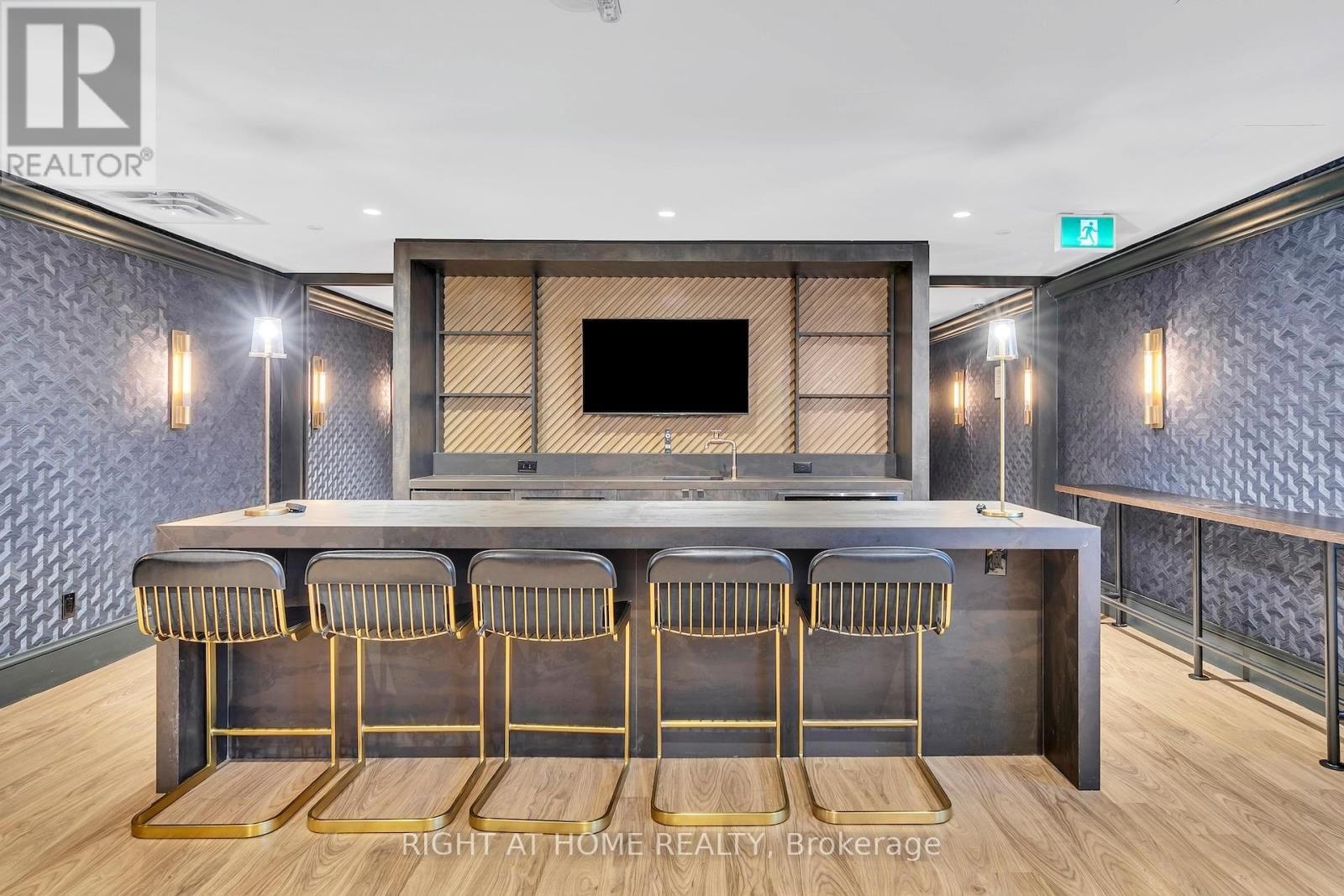 403 - 1285 QUEEN STREET EAST Image 20