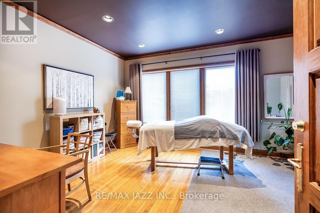 231 KING STREET EAST Image 10