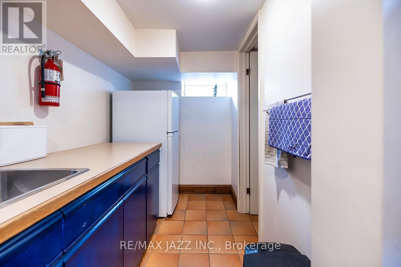 231 KING STREET EAST Image 24