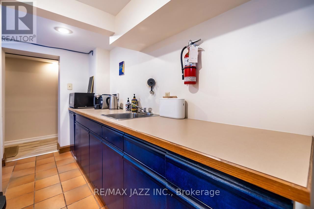 231 KING STREET EAST Image 25