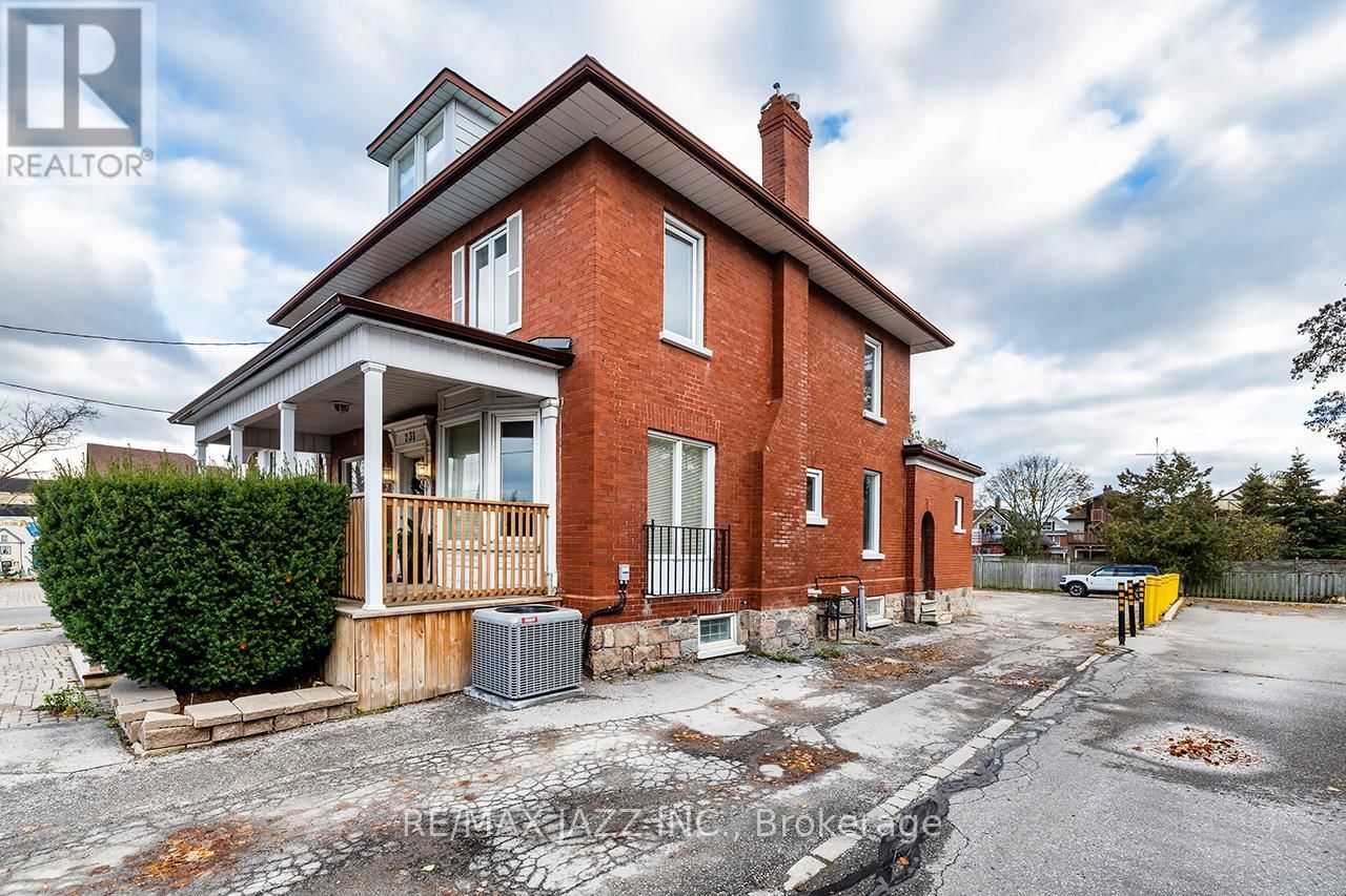 231 KING STREET EAST Image 28