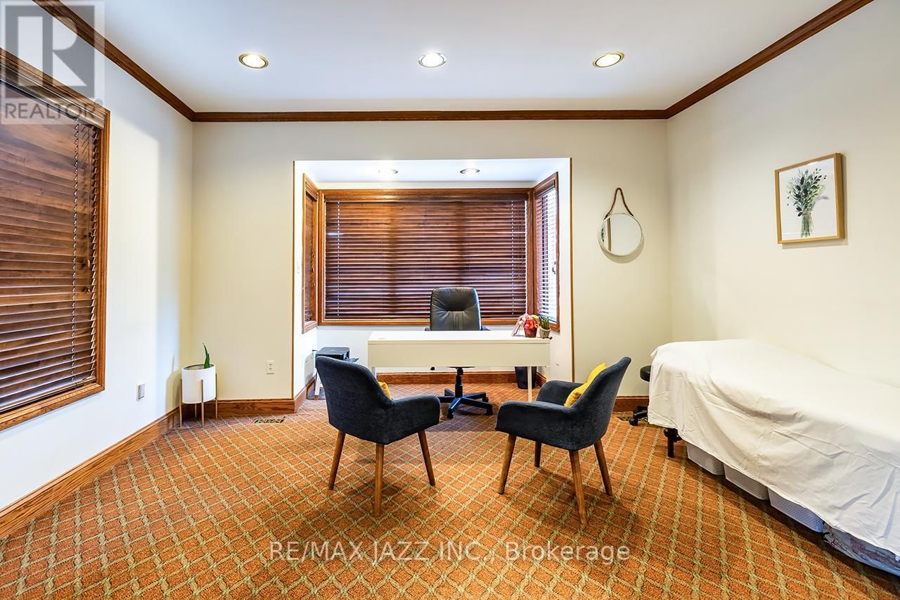 231 KING STREET EAST Image 7