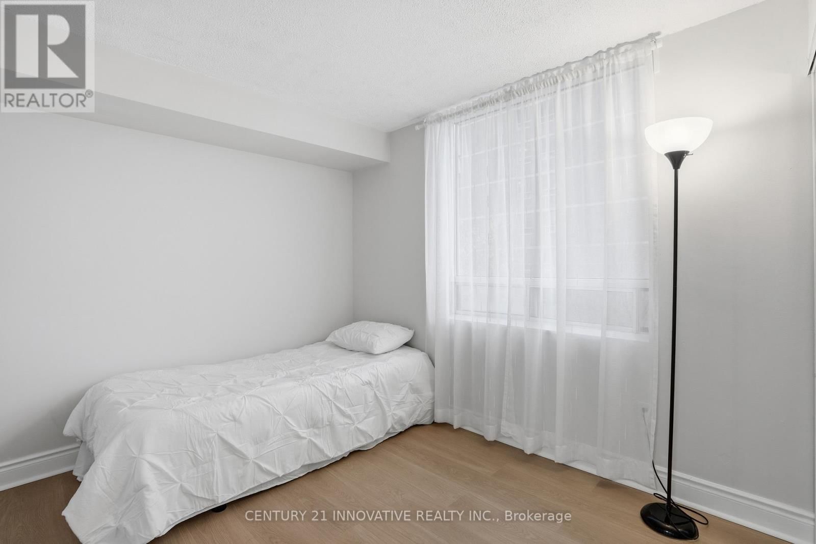 619 - 3050 ELLESMERE ROAD Image 17