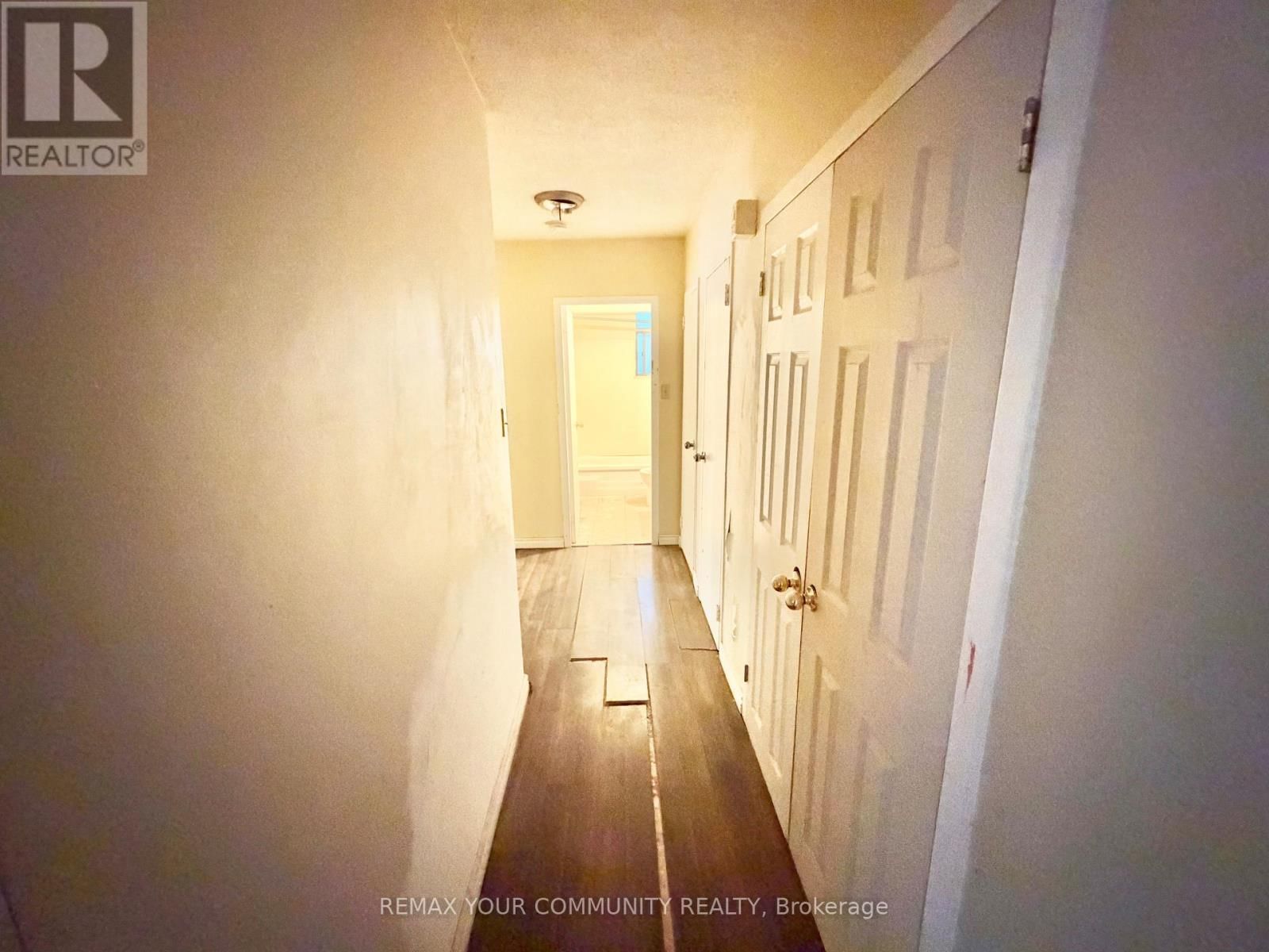 206 - 825 KENNEDY ROAD Image 8