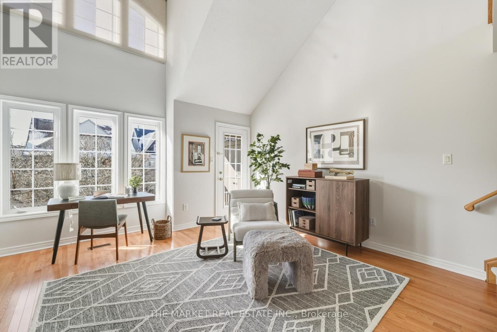 67 WINNERS CIRCLE Image 22