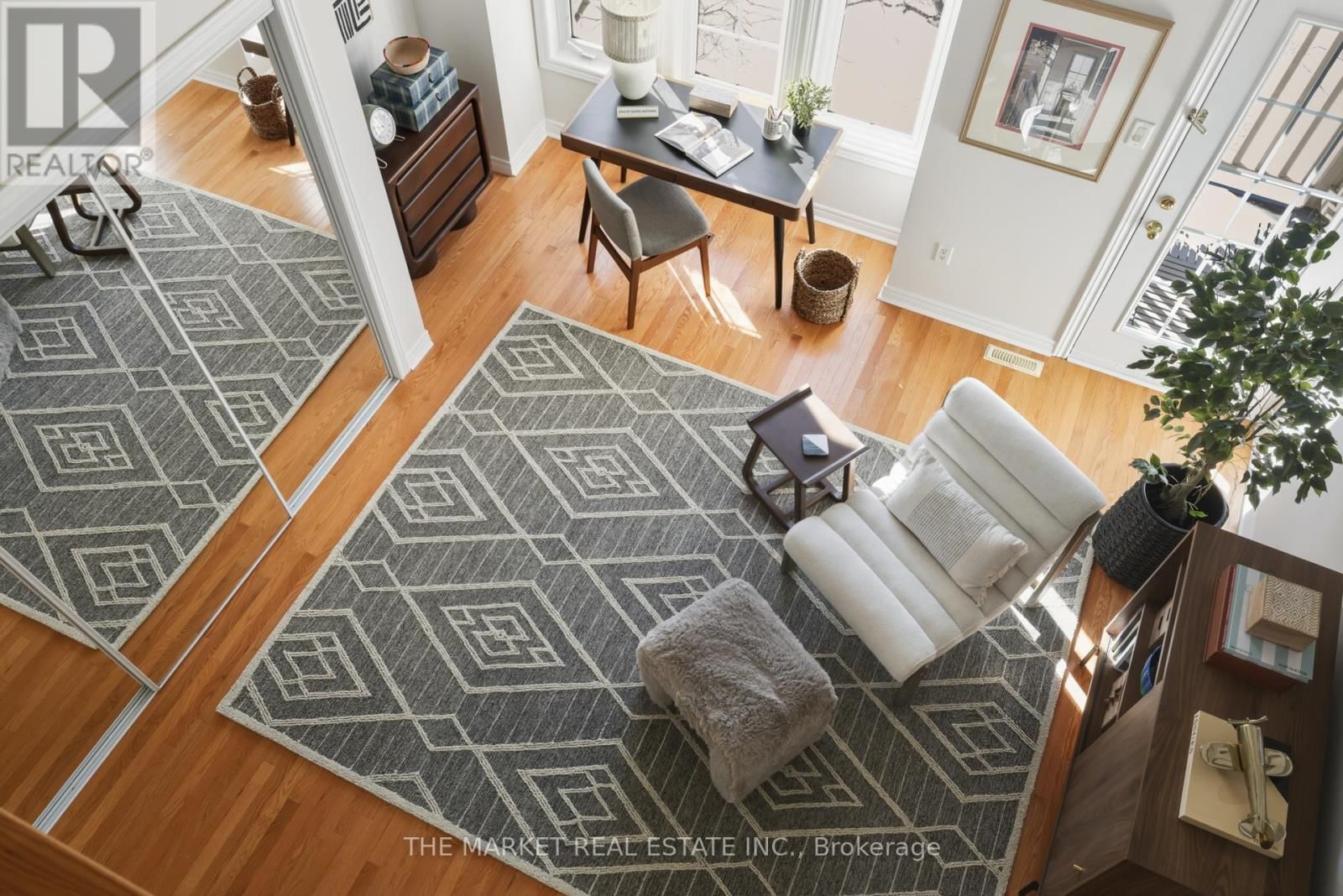 67 WINNERS CIRCLE Image 27