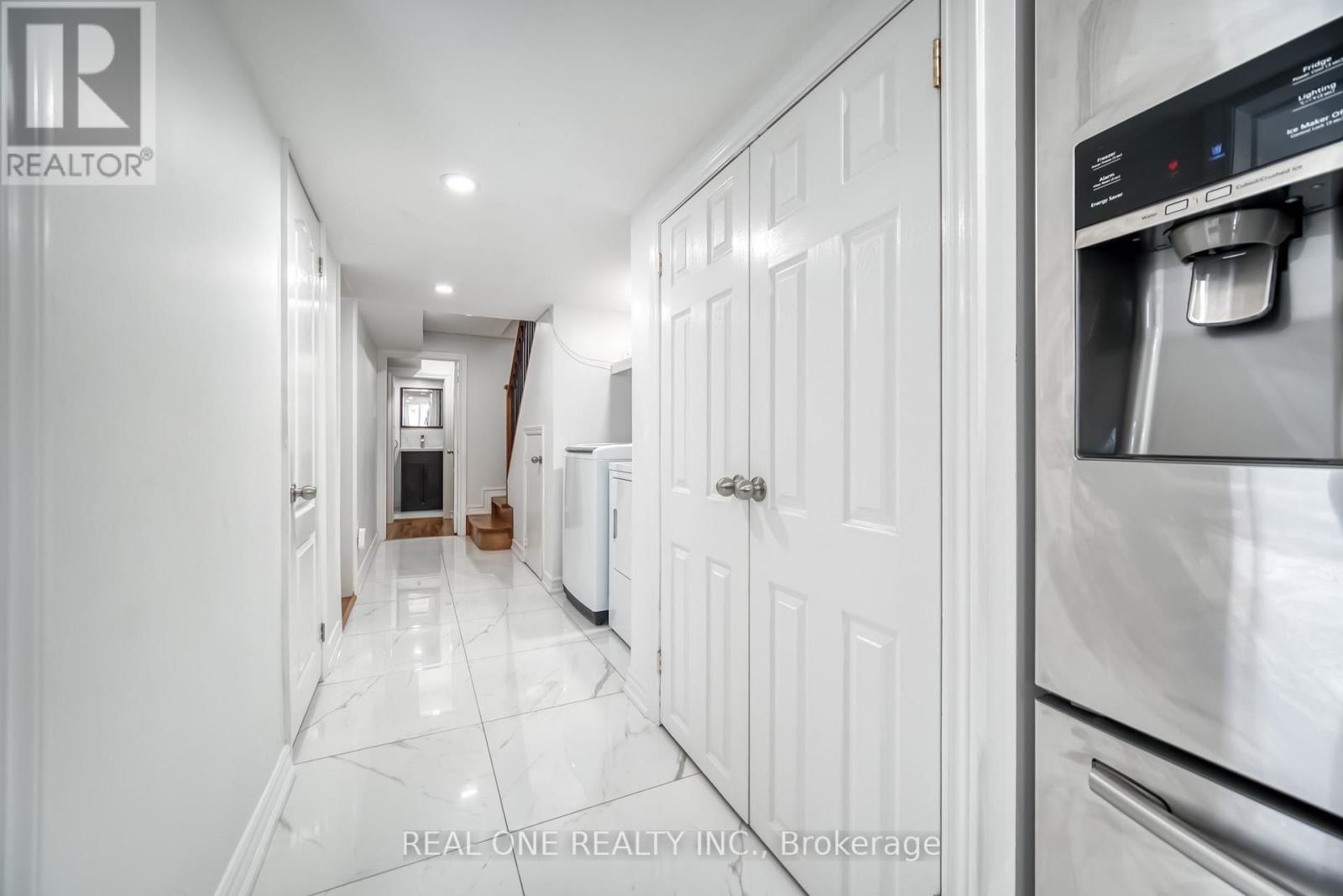 Bsmt - 106 DEANSCROFT SQUARE Image 10