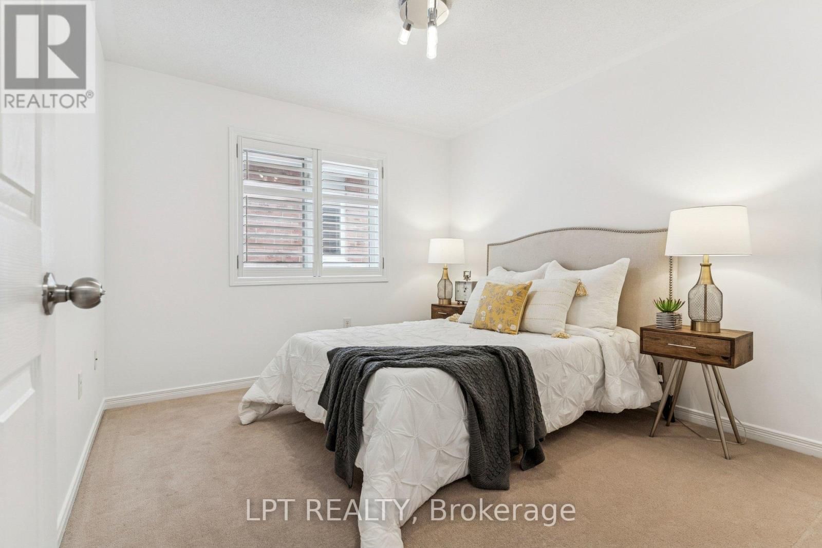 61 MINERVA AVENUE Image 28