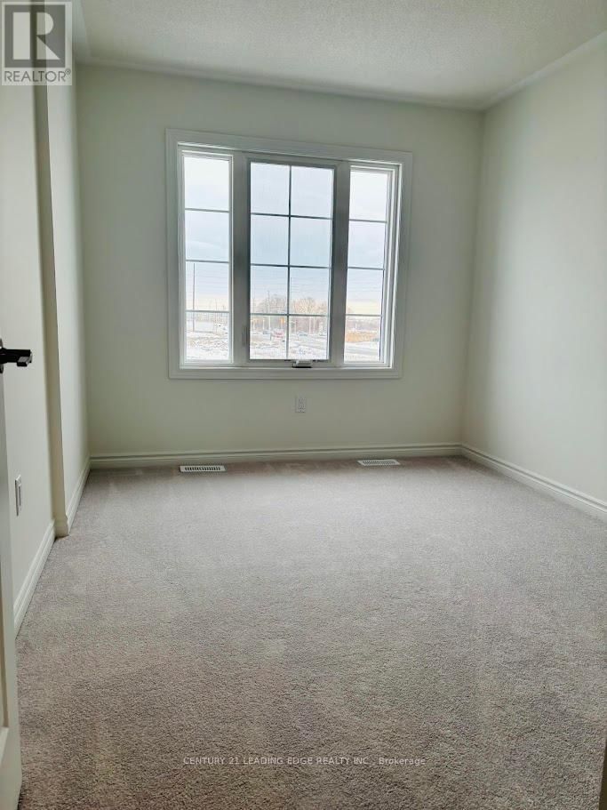 10 REIGATE AVENUE Image 11