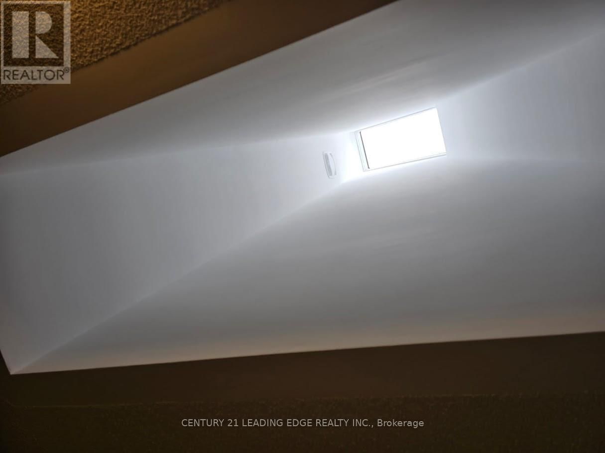 10 REIGATE AVENUE Image 15