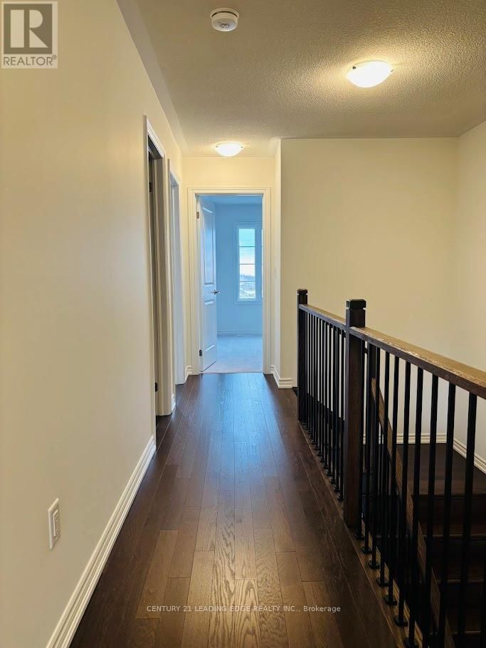 10 REIGATE AVENUE Image 17