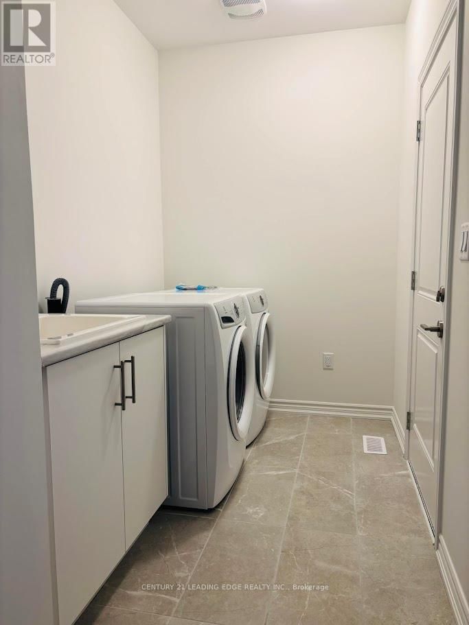 10 REIGATE AVENUE Image 6