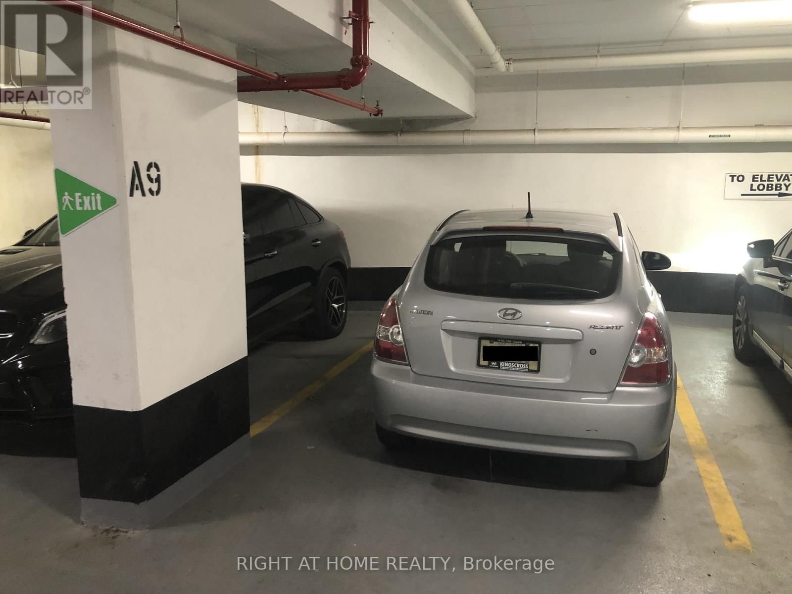 709 - 1331 QUEEN STREET EAST Image 20