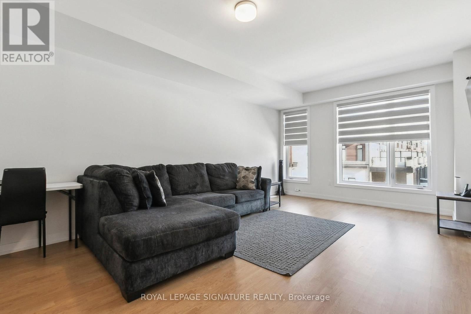 65 AKIL THOMAS GARDENS Image 7