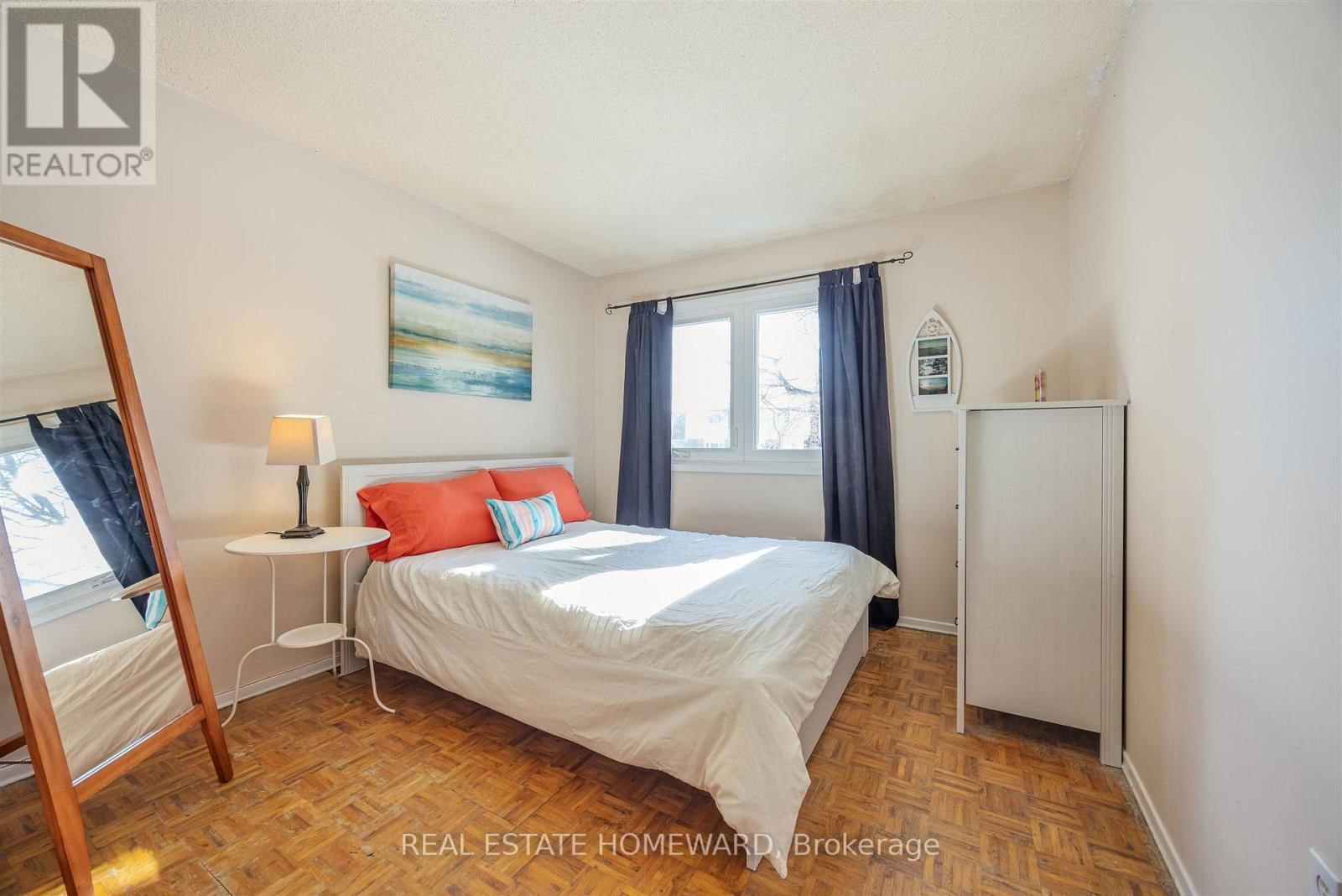 23 - 1975 MEMORY LANE Image 16