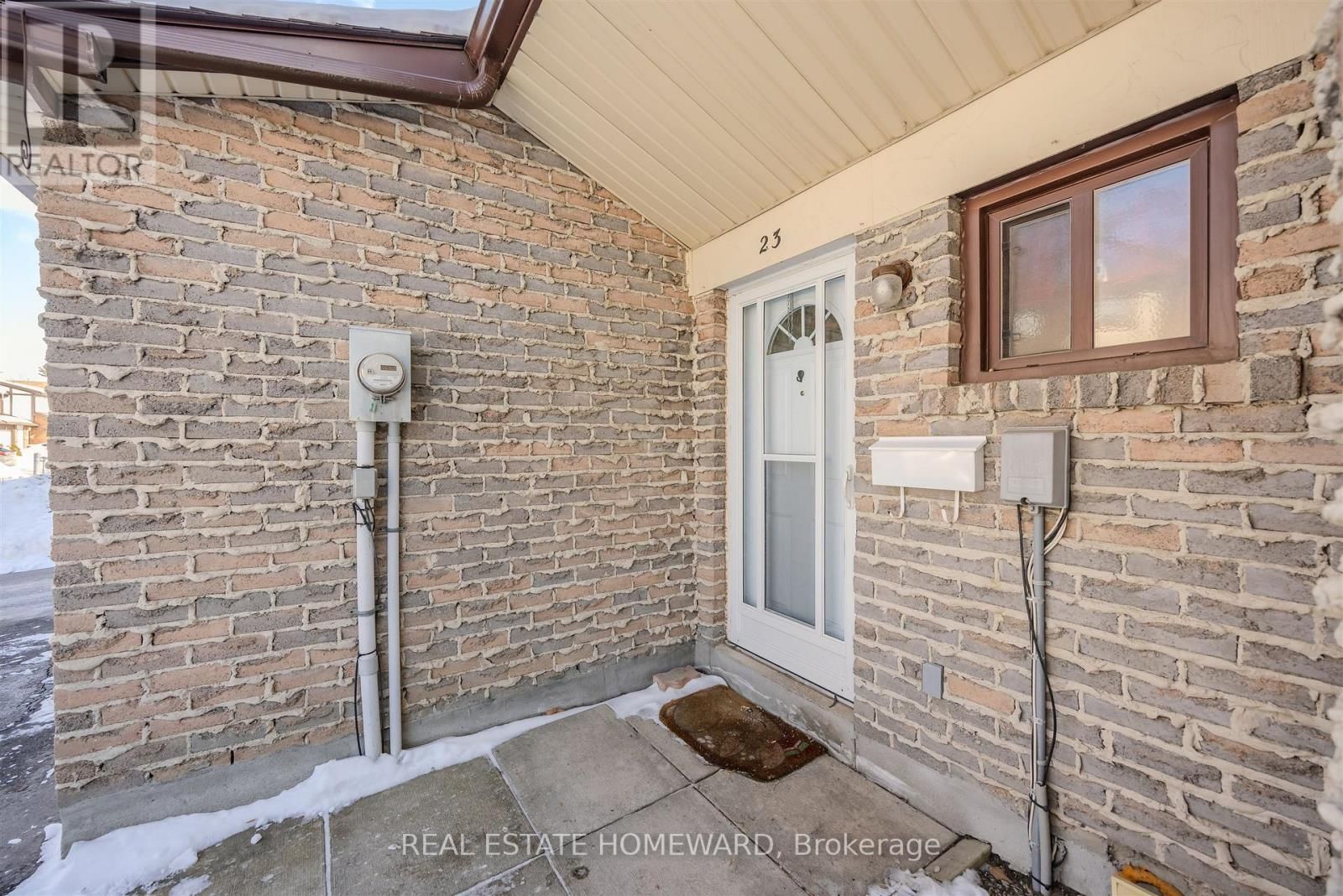 23 - 1975 MEMORY LANE Image 2