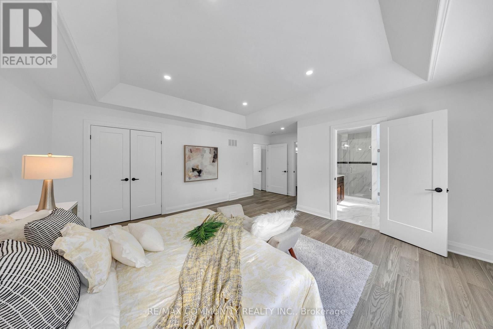 645 FRASER AVENUE Image 34