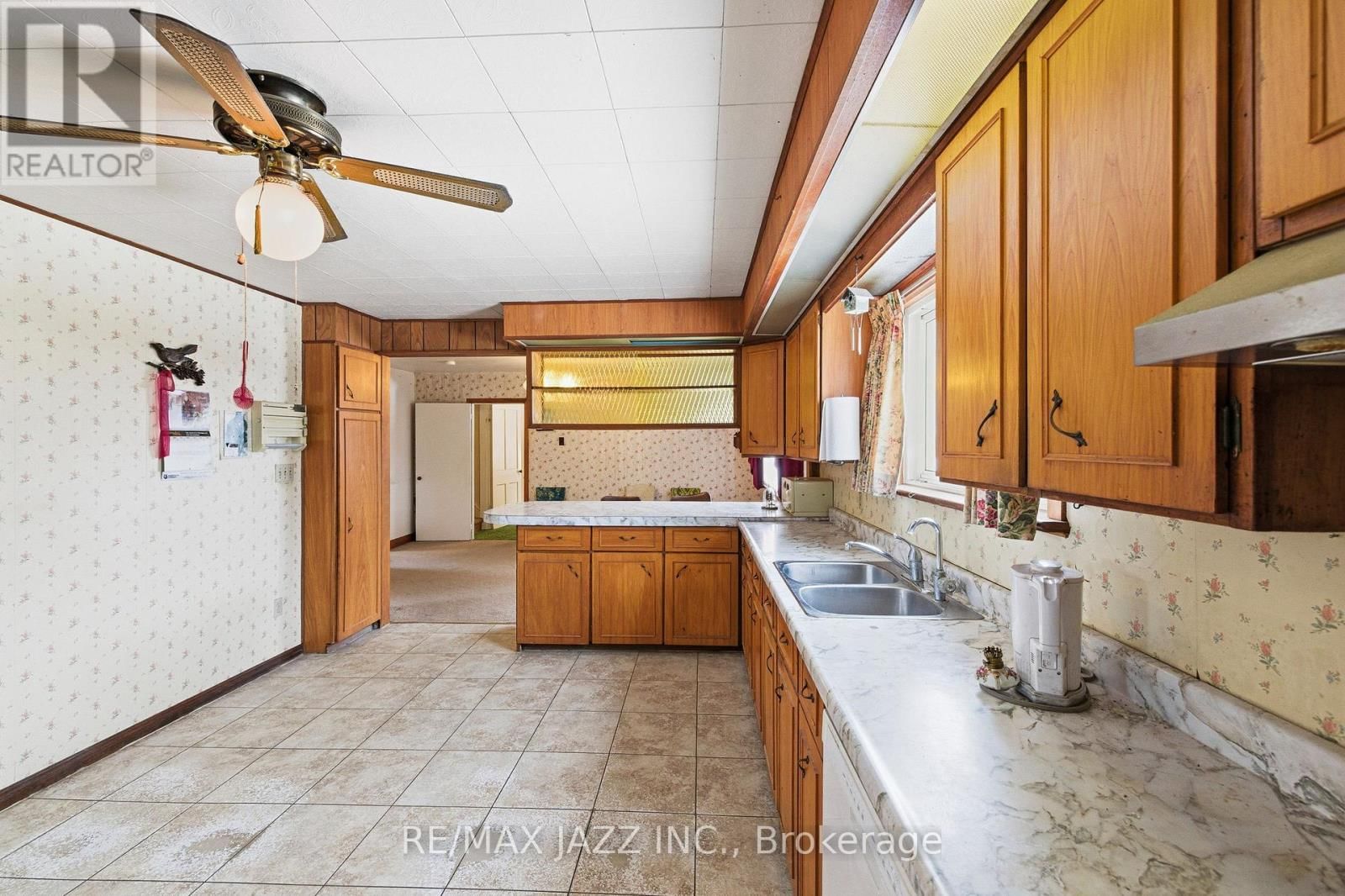 3070 TAUNTON ROAD EAST Image 9