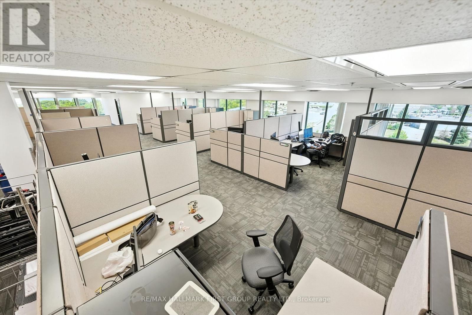 401 - 230 WESTNEY ROAD SOUTH Image 19