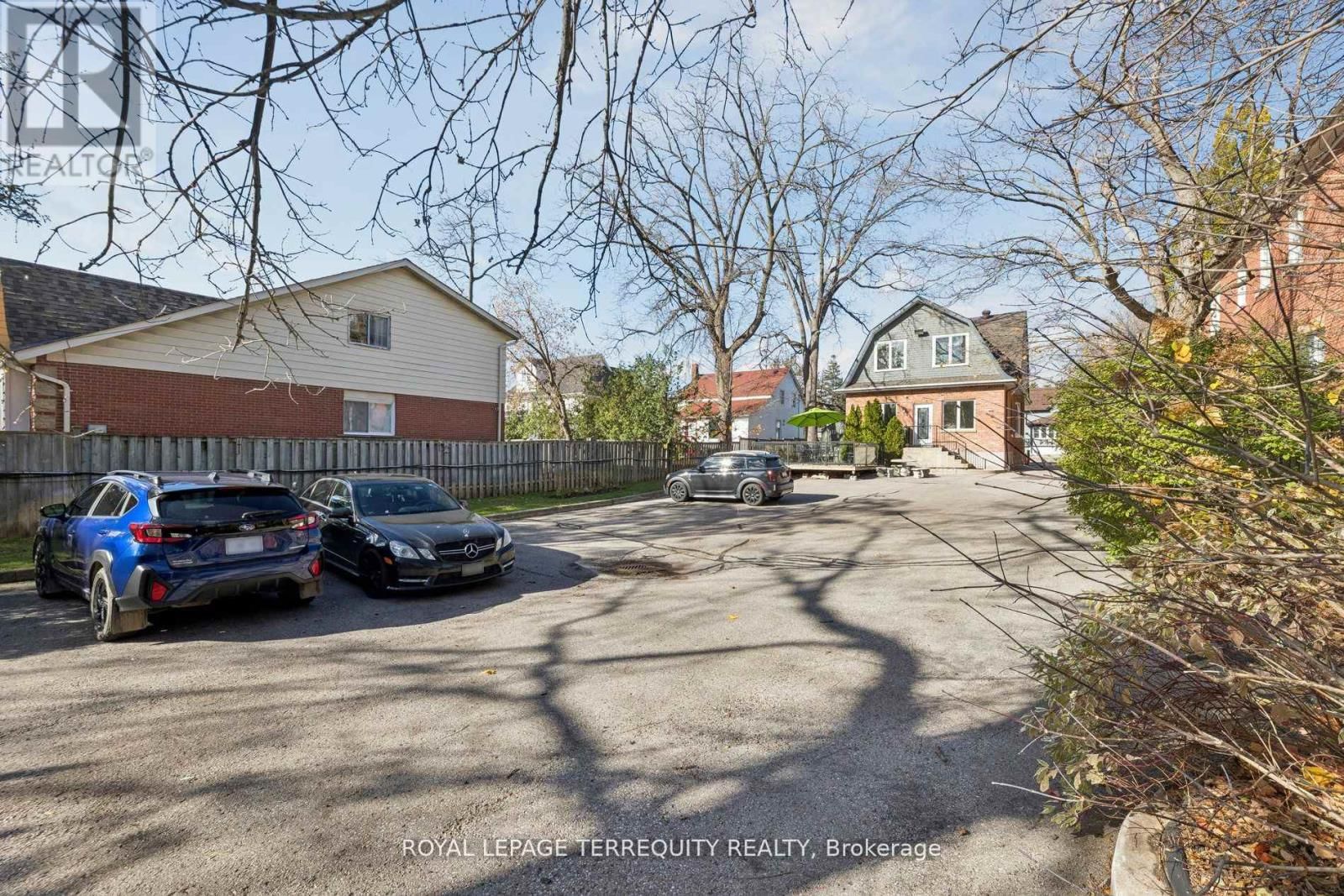 567 KINGSTON ROAD WEST Image 39