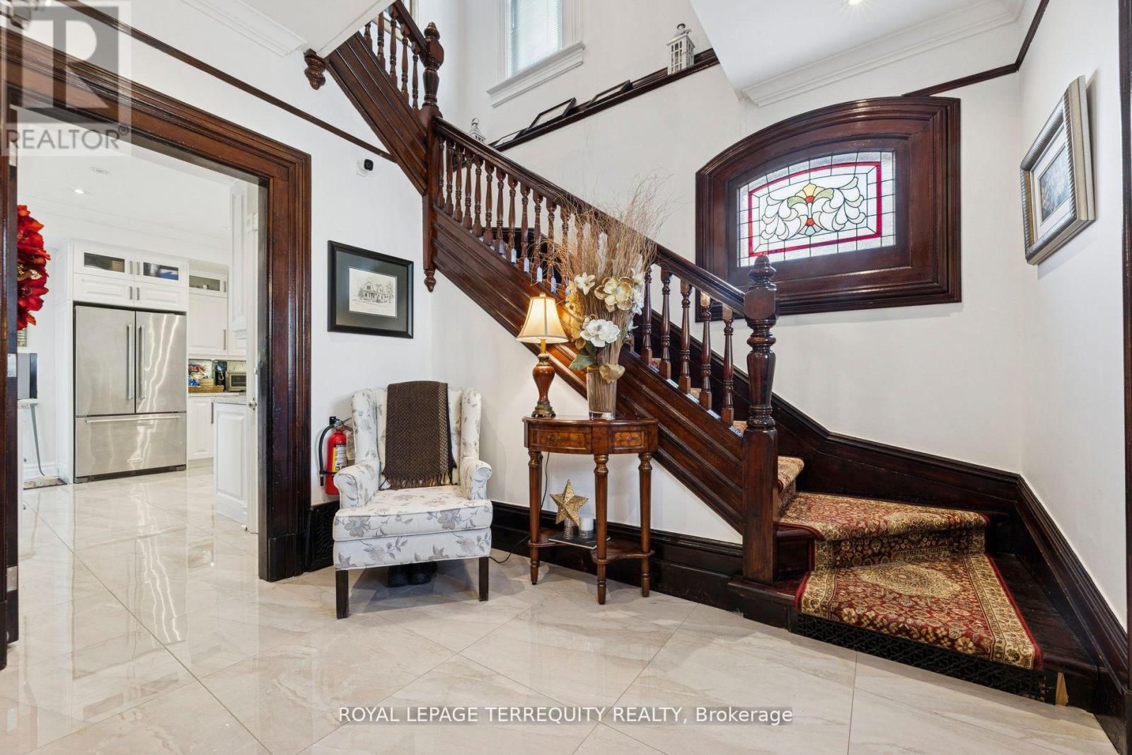 567 KINGSTON ROAD WEST Image 6