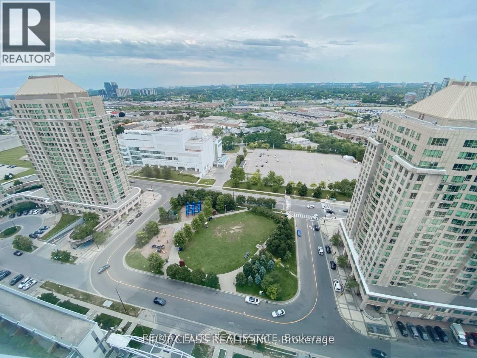 2510 - 36 LEE CENTRE DRIVE Image 9