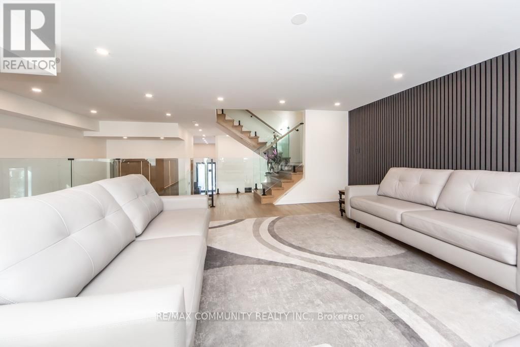 Main - 475 WILSON ROAD NORTH Image 23