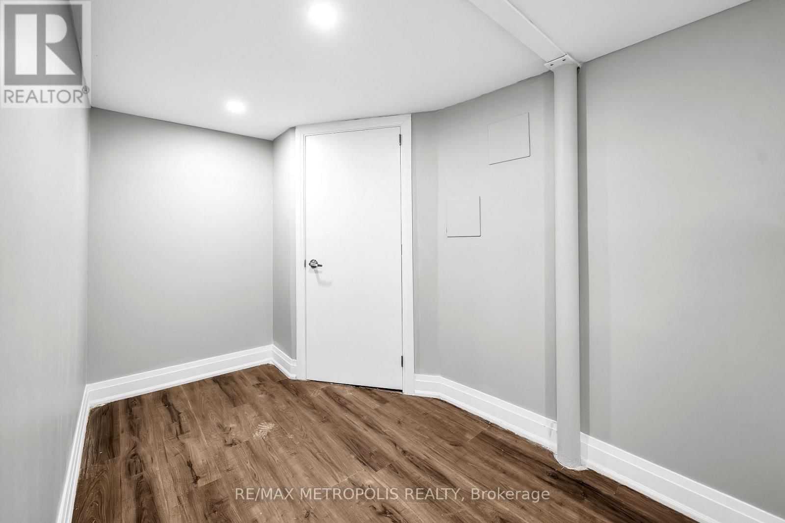 Bsmt - 48 BILLINGSGATE CRESCENT Image 3