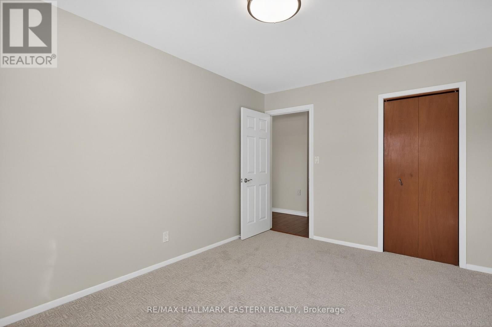 946 BEAUFORT COURT Image 25
