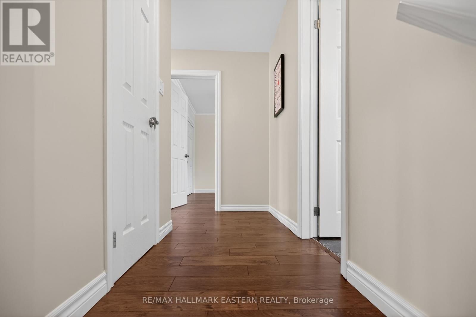 946 BEAUFORT COURT Image 26