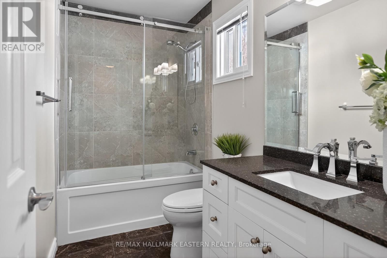 946 BEAUFORT COURT Image 27