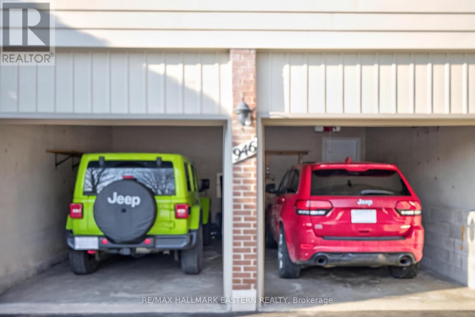 946 BEAUFORT COURT Image 49