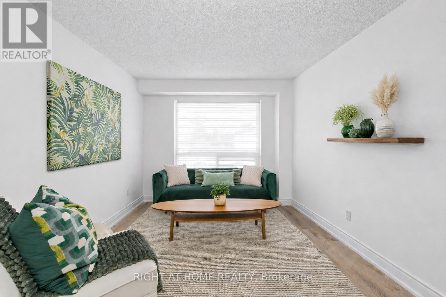 3 - 1400 MARY STREET NORTH Image 6