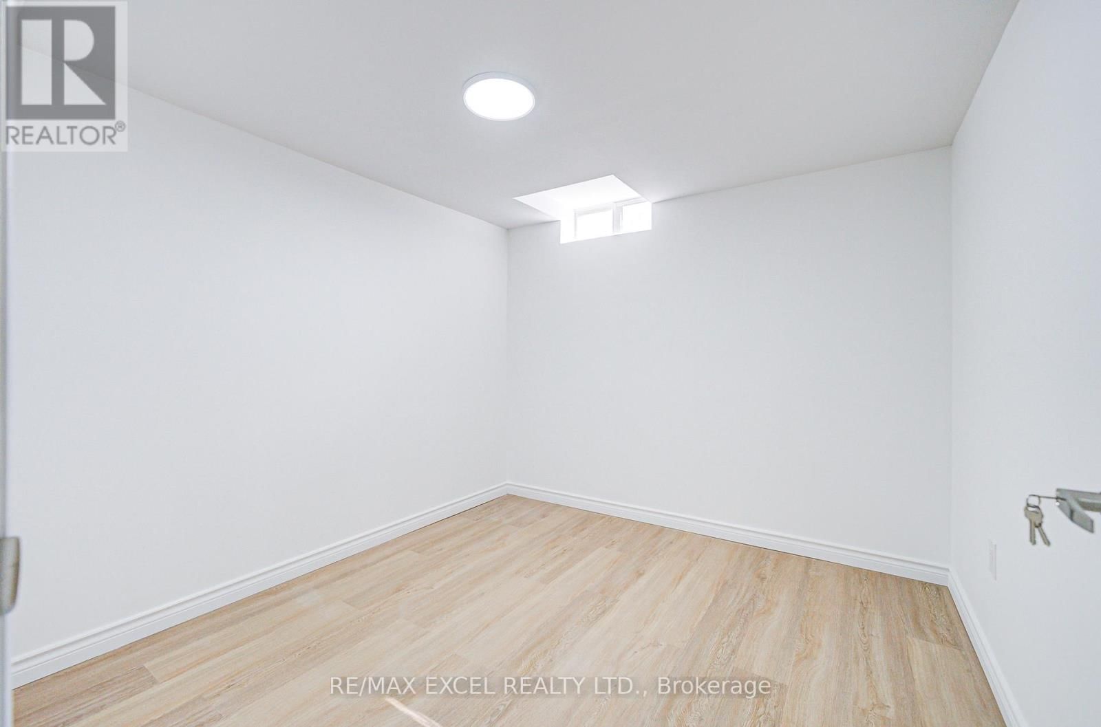 158 INGLETON BOULEVARD Image 44