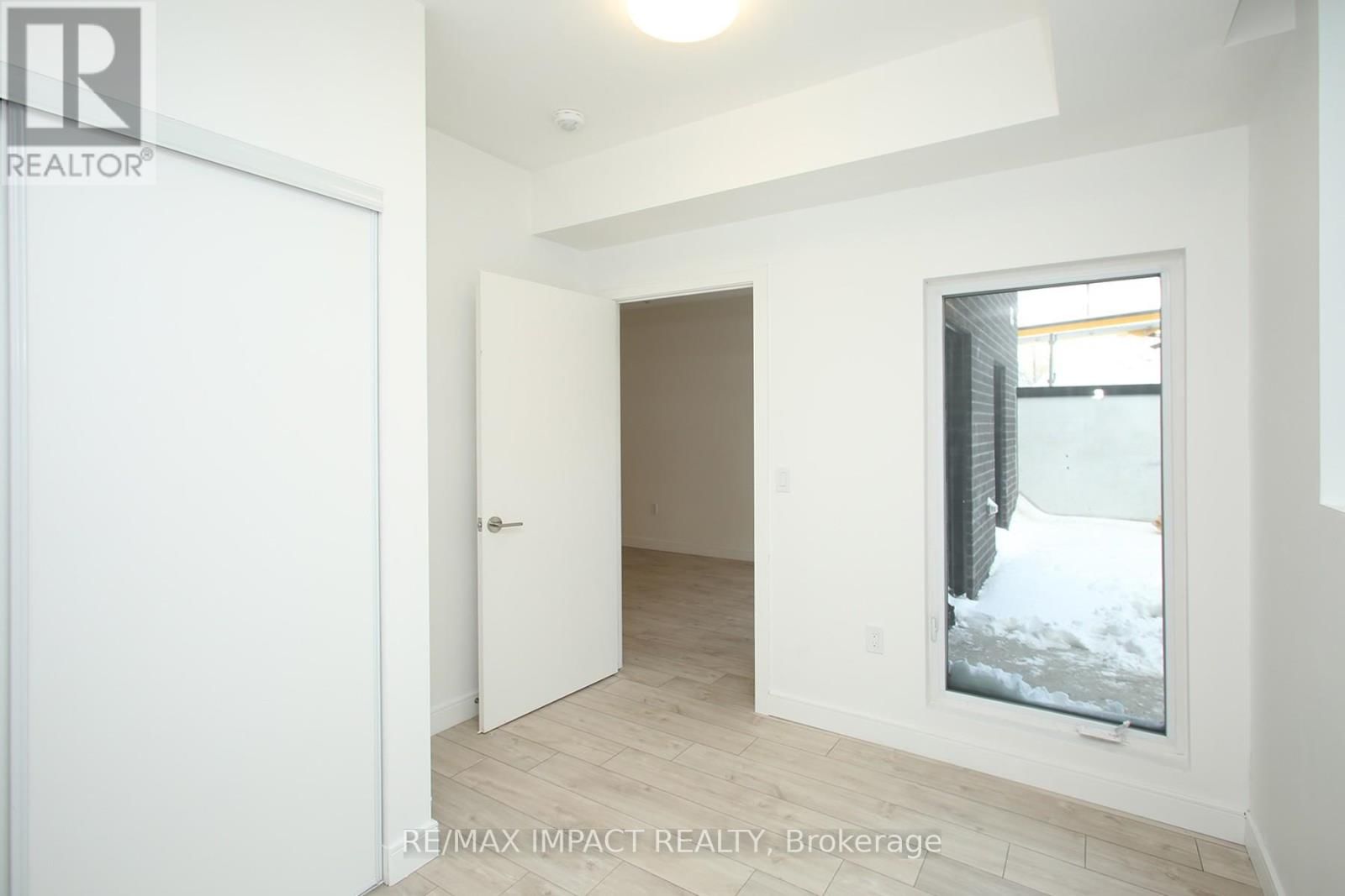 6 - 174 CLONMORE DRIVE Image 17