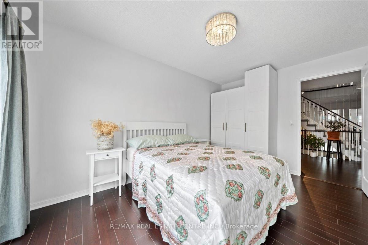 808 - 1400 THE ESPLANADE NORTH Image 27