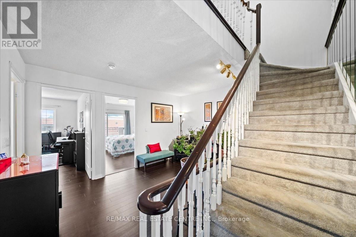 808 - 1400 THE ESPLANADE NORTH Image 34