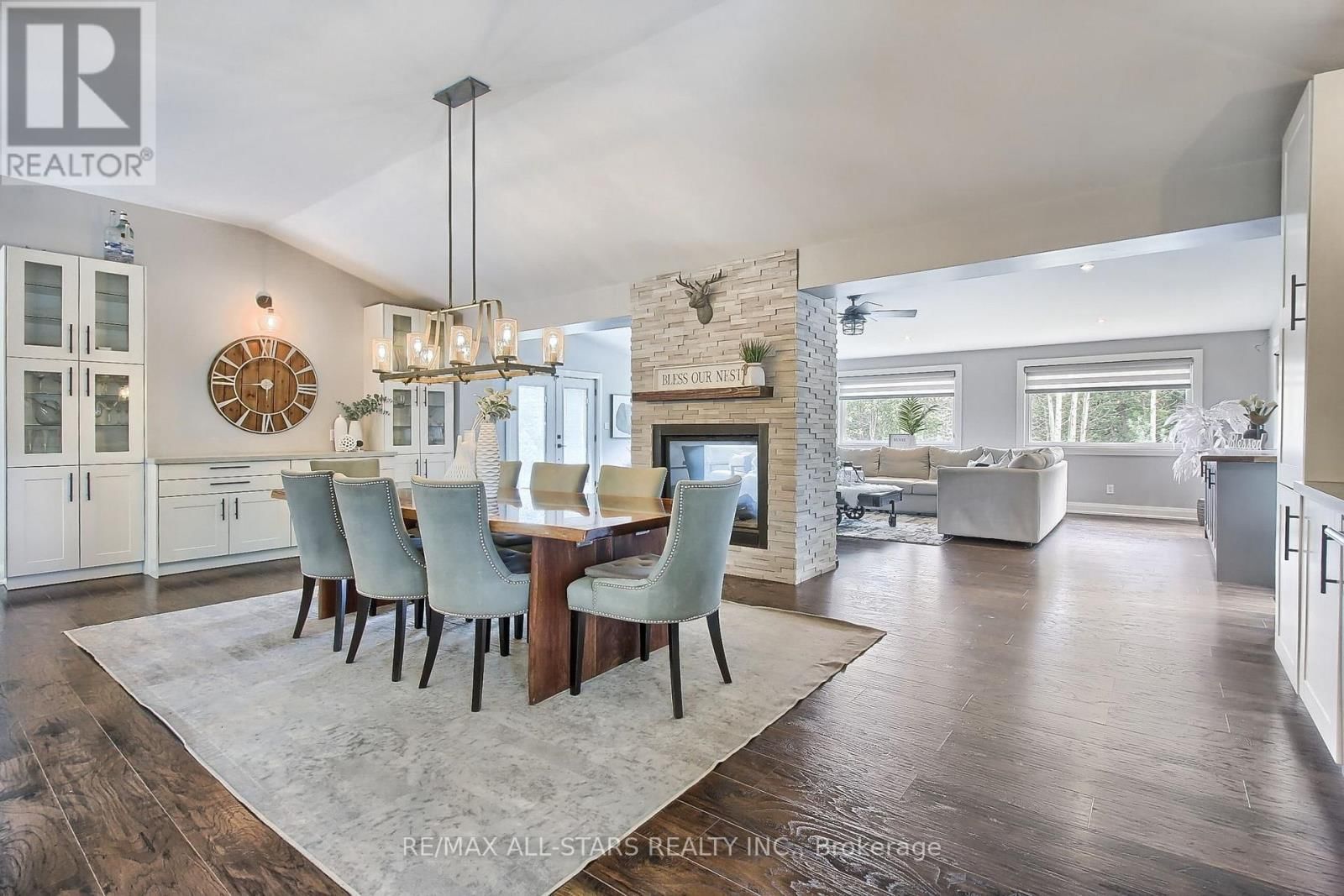 215 UXBRIDGE PICKERING TOWNLINE Image 13