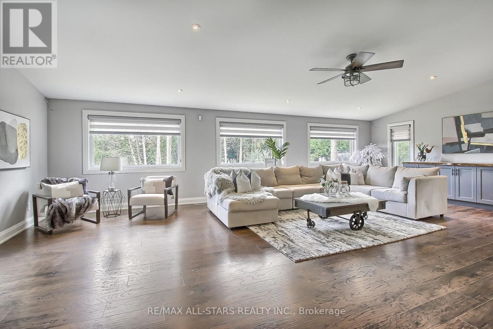 215 UXBRIDGE PICKERING TOWNLINE Image 16