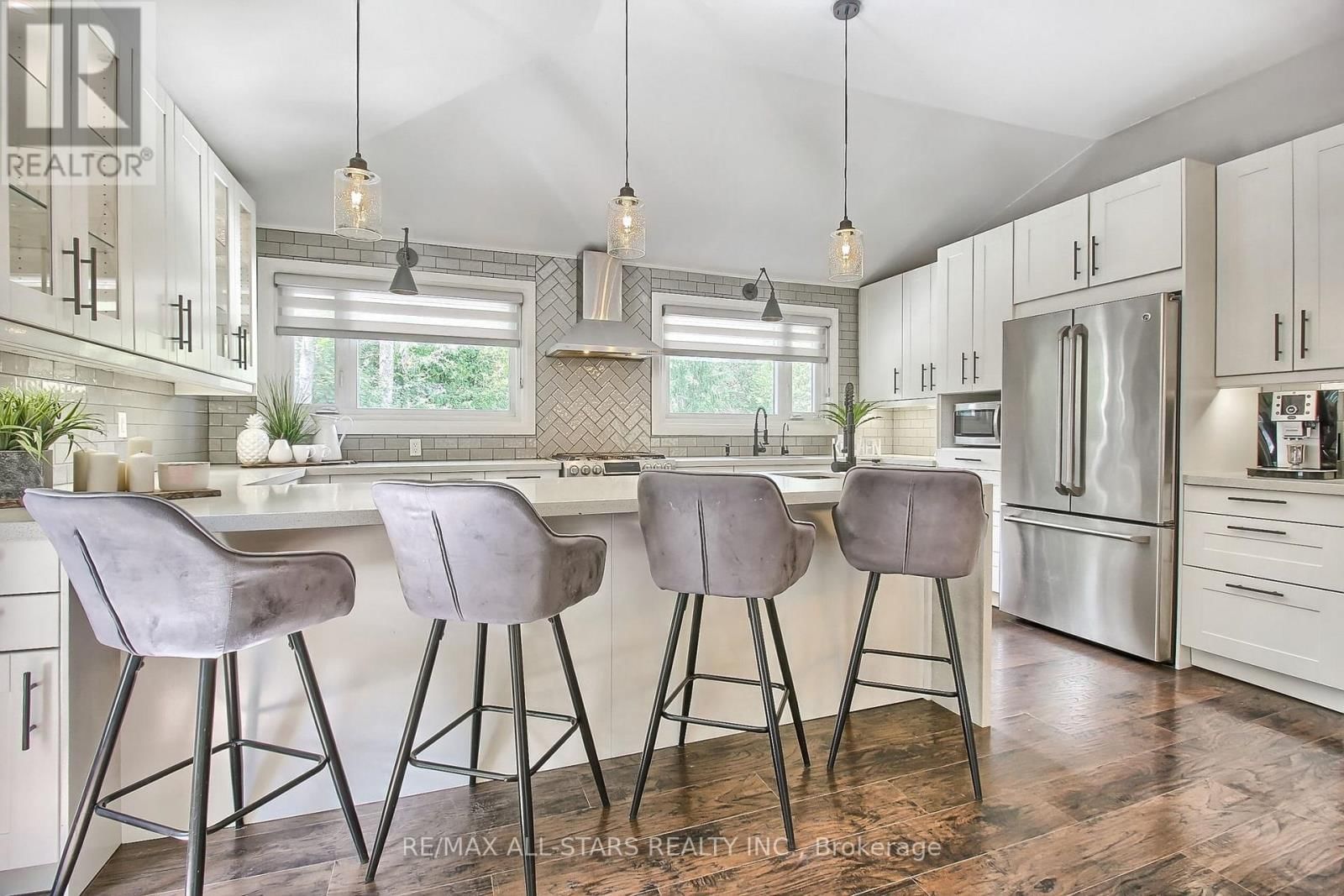 215 UXBRIDGE PICKERING TOWNLINE Image 8