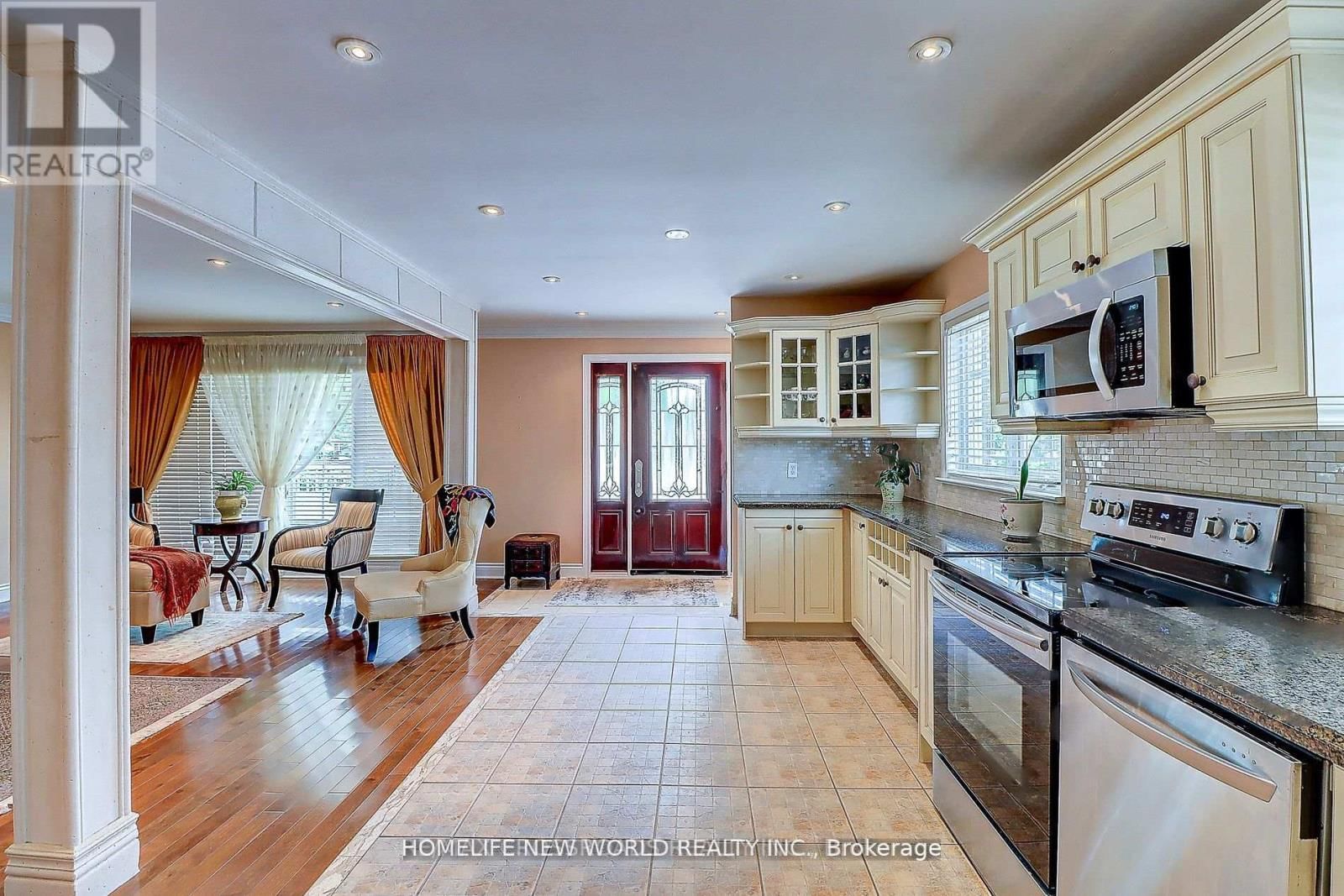 - Main - 3 LYNN GATE CRESCENT Image 8