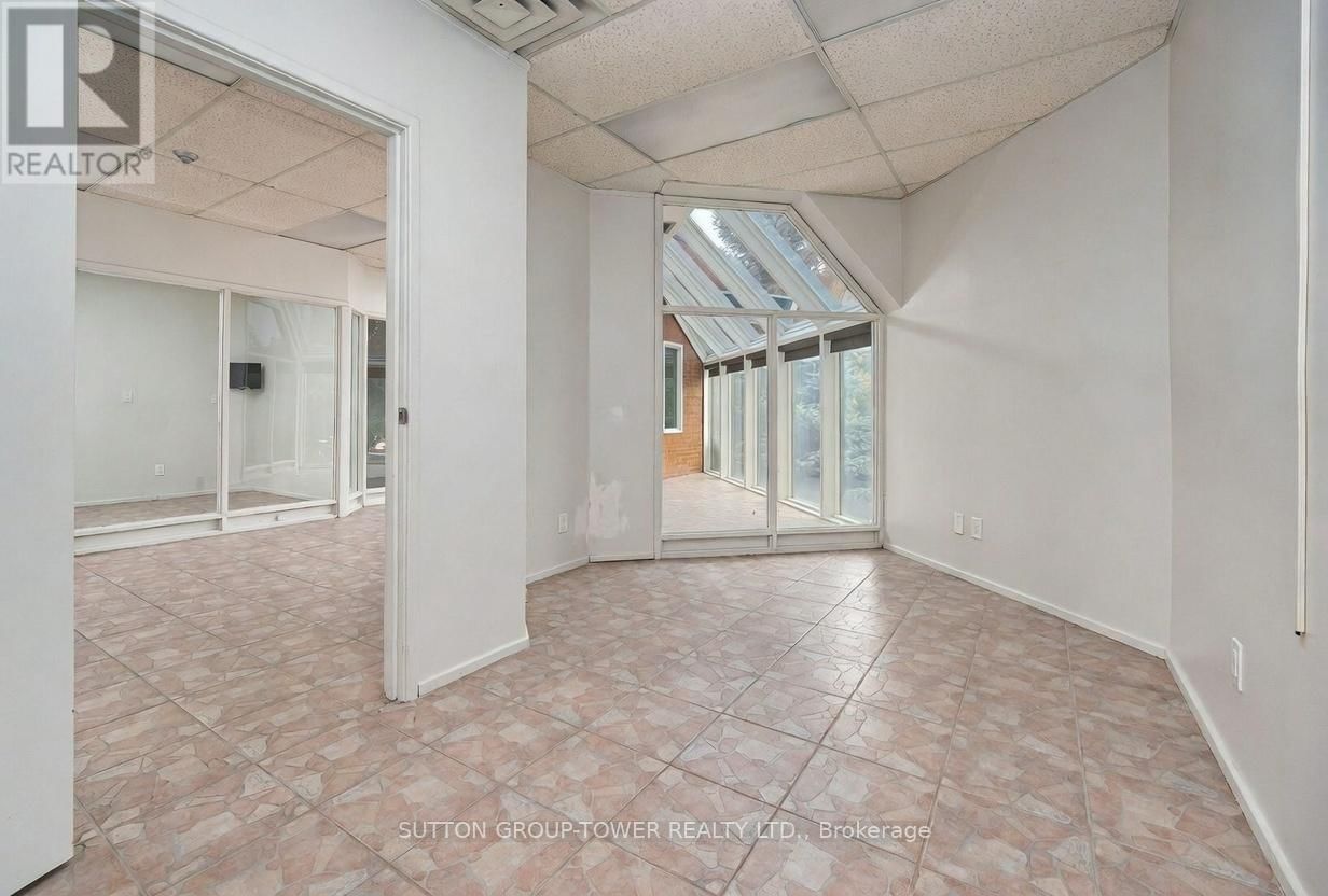 6 COLLINSGROVE ROAD Image 11