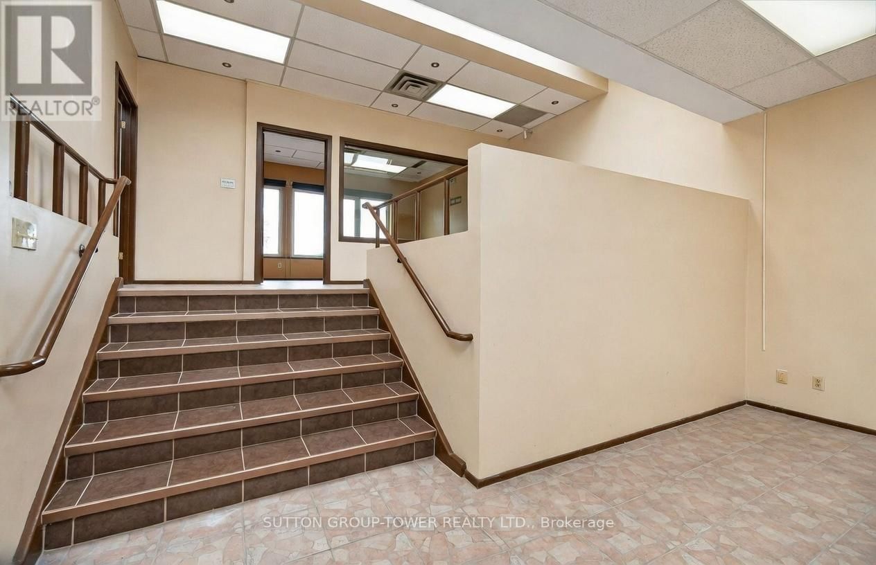 6 COLLINSGROVE ROAD Image 9