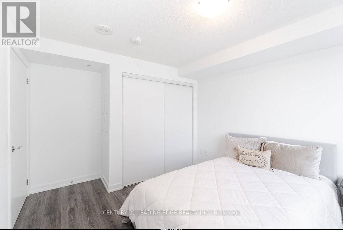 206 - 1480 BAYLY STREET Image 14