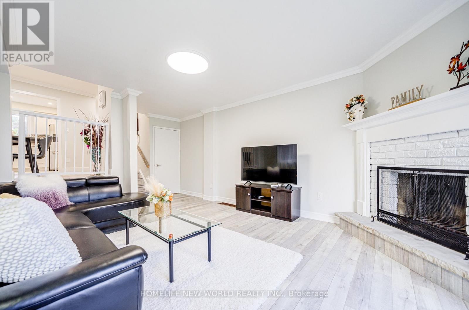 29 PUMA DRIVE Image 18