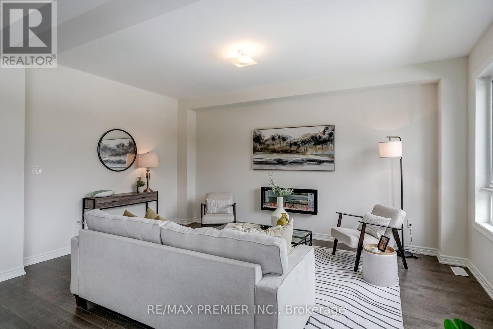 1218 TALISMAN MANOR Image 17