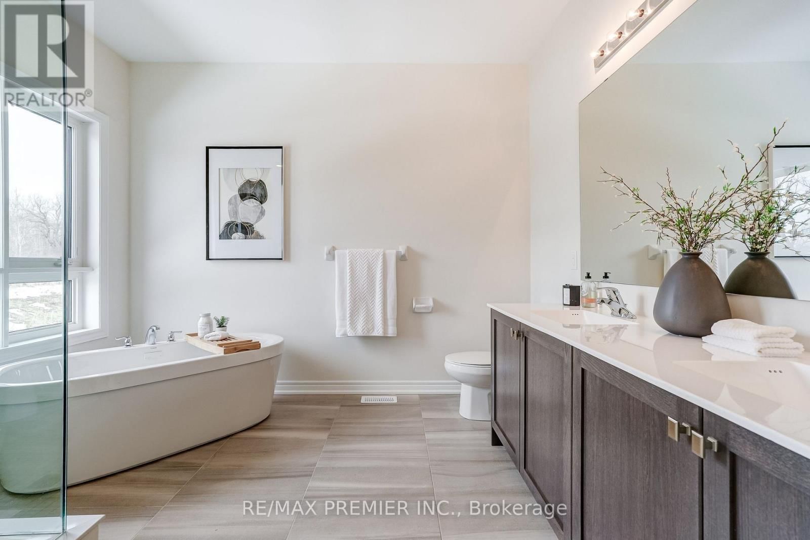 1218 TALISMAN MANOR Image 26