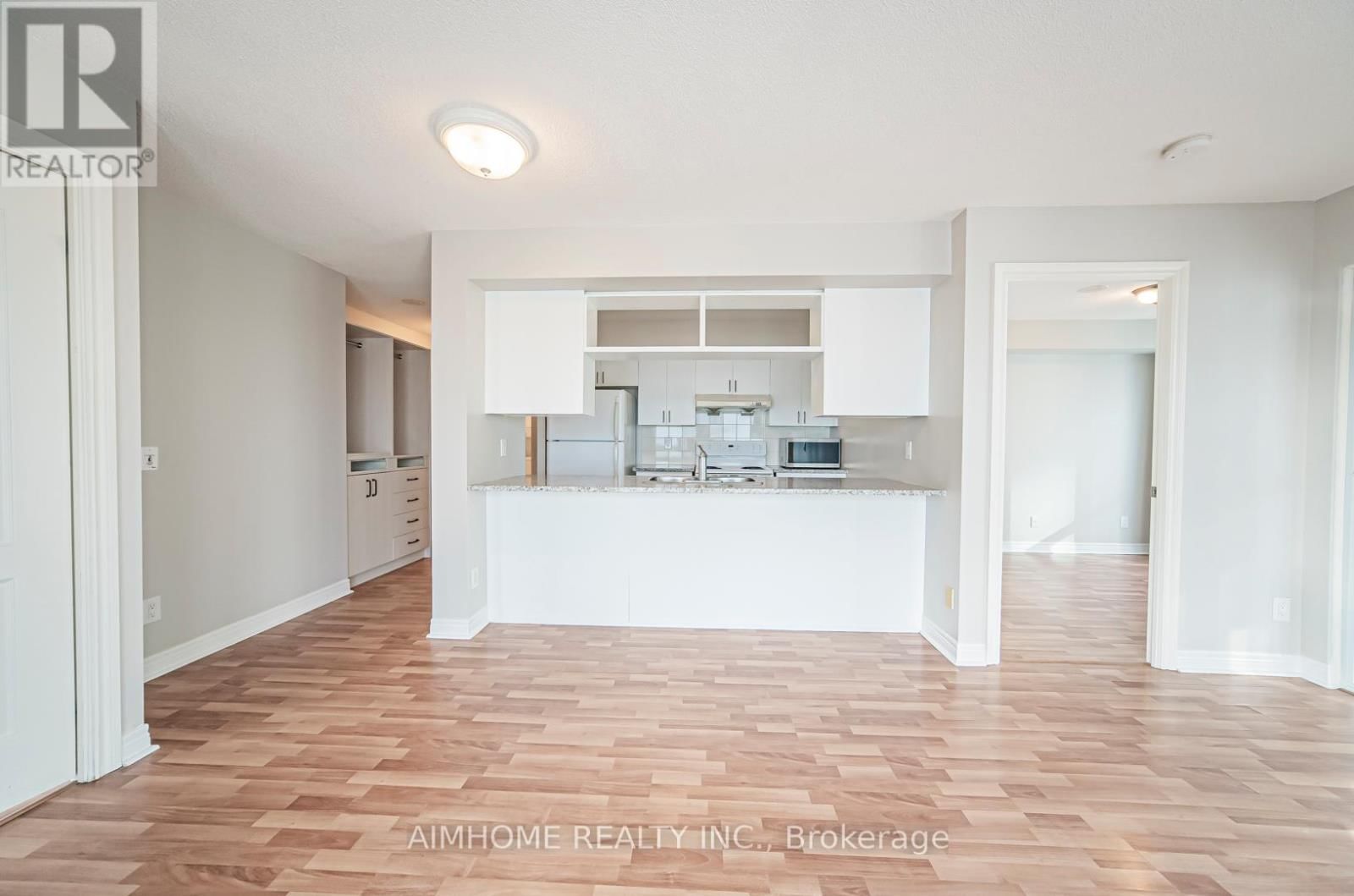 2507 - 60 TOWN CENTRE COURT Image 17